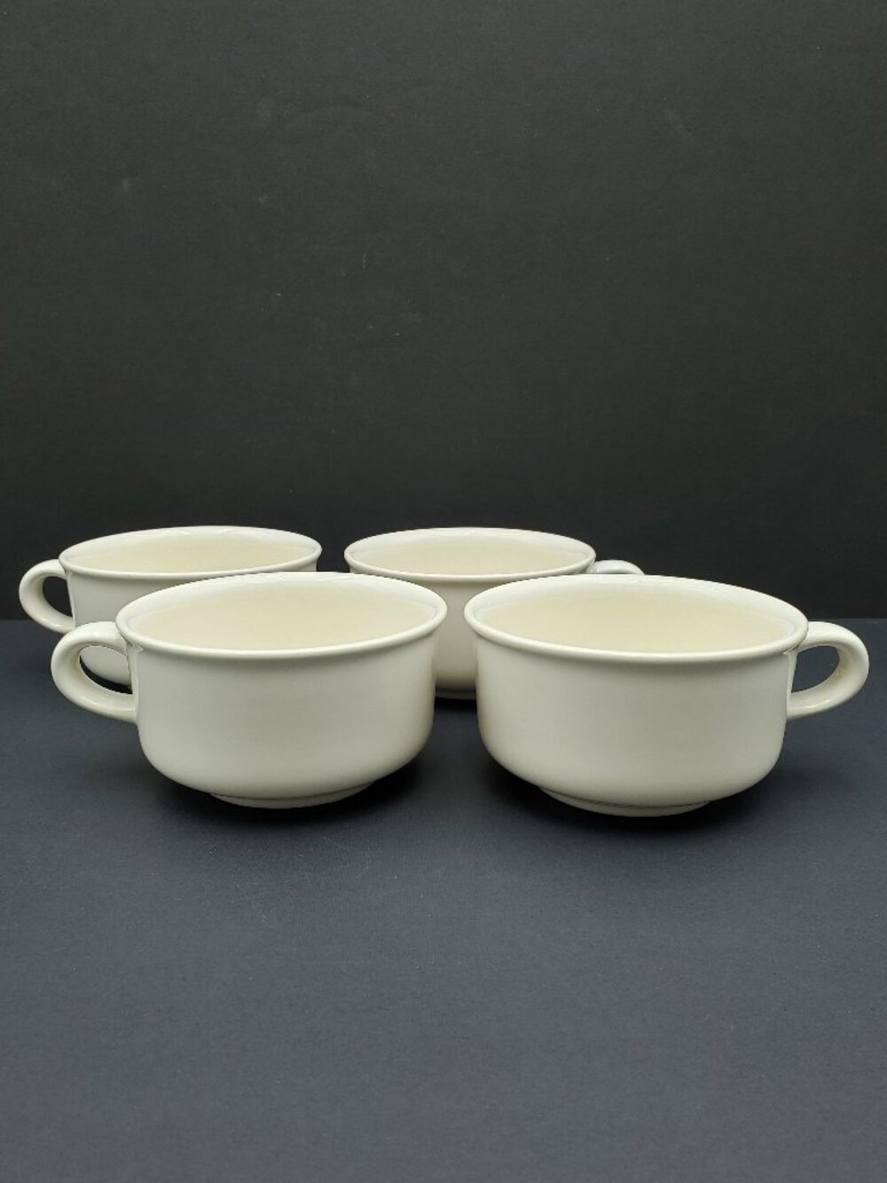Pfaltzgraff White Soup Mugs PFA33 280 Ivory Chili Chowder Coffee Mugs